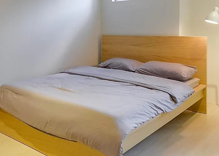 Siesta Spaces Adela ホステル *